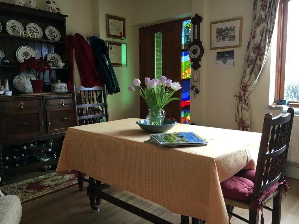 Dove Meadow Bed & Breakfast Denstone エクステリア 写真