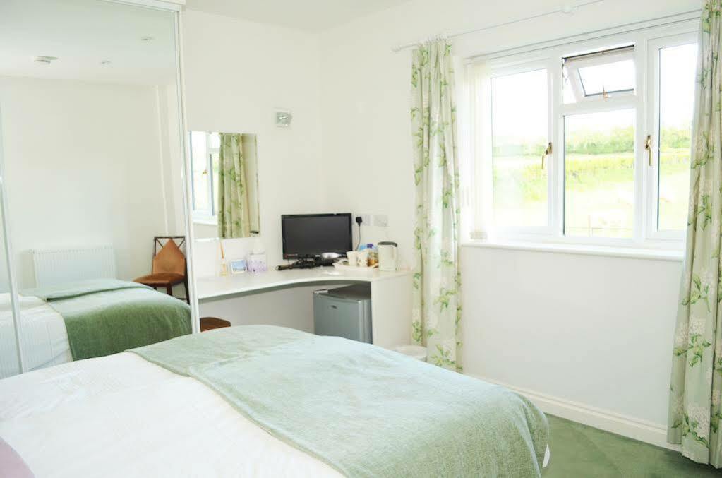 Dove Meadow Bed & Breakfast Denstone エクステリア 写真